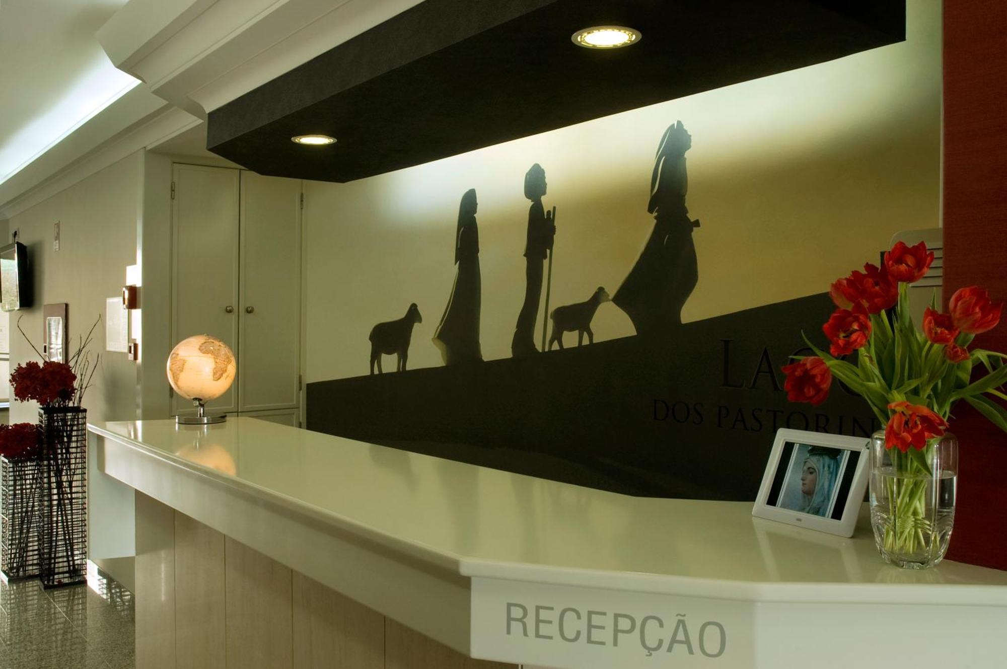 Hotel Lagoa Dos Pastorinhos Фатима Екстериор снимка