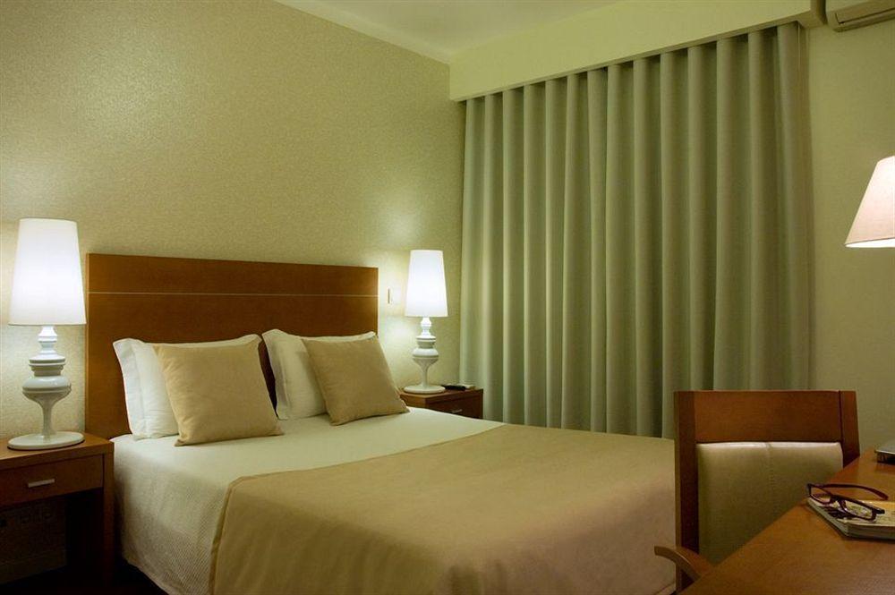 Hotel Lagoa Dos Pastorinhos Фатима Екстериор снимка